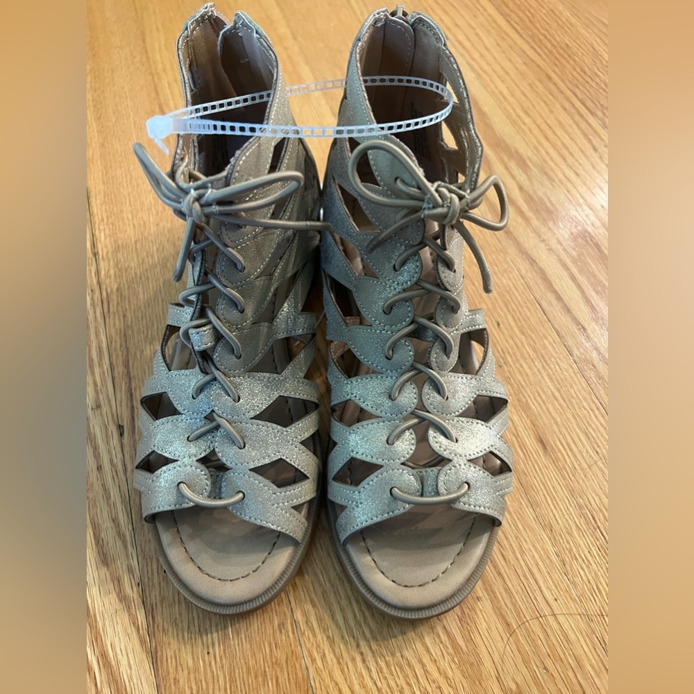 Gold metallic sandals shoes